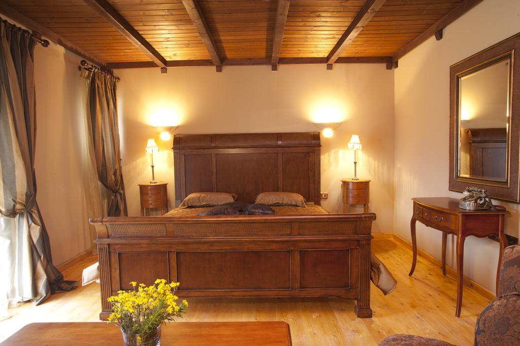 Refanidis Natural Luxury Hotel Ano Poroia Bilik gambar